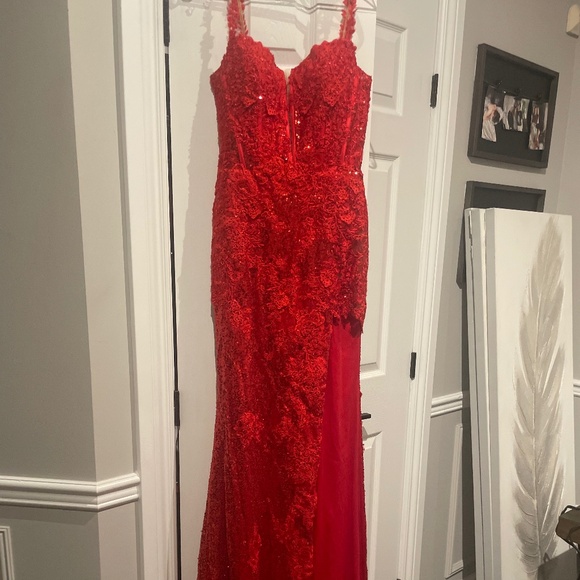 Sheri Hill Prom Dress in Size 4 - Picture 1 of 13